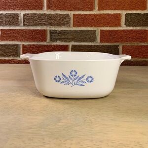 Corning Ware Blue Cornflower 1 1/2Quart Casserole Dish P-1‎ 1/2-B USA VTG